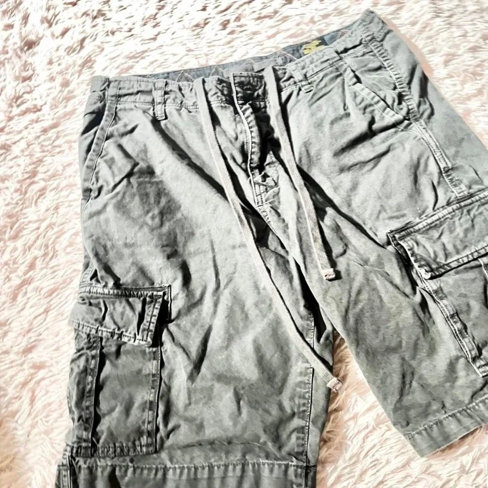 Y2K Cargo Gorpcore Preppy Varsity Skater Punk Shorts Mens 32 Hipster Faded Retro